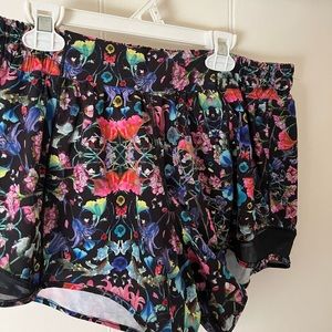 Lululemon Hotty Hot Low-Rise Lined Short 4"